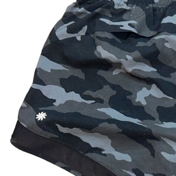 Athleta Printed Mesh Racer Run 4" Camo Athletic Lined Shorts Size Small UFP 50 - Picture 4 of 6